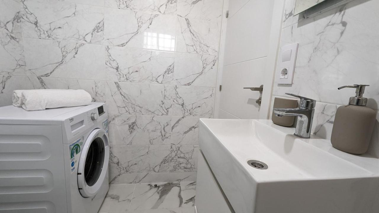 Acuarium Levante Beach Apartment ベニドルム エクステリア 写真